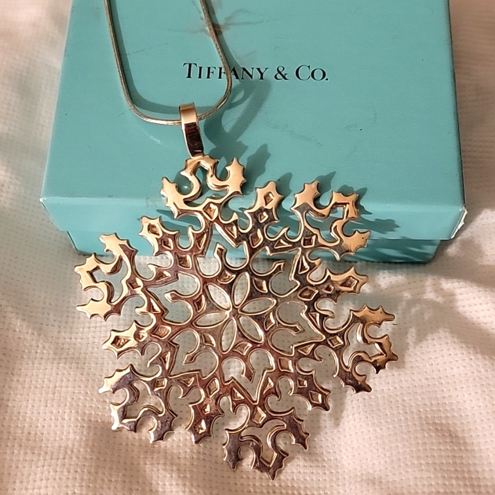 Tiffany & Co. S/S pendant